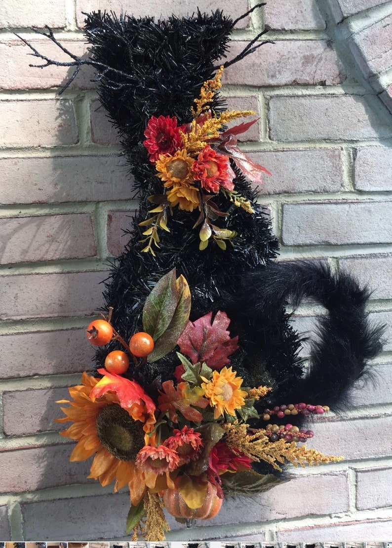 Halloween Black Siamese Cat Wreath