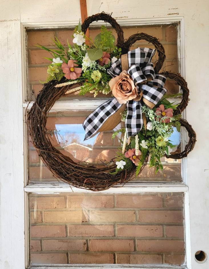 Cat or Dog Buffalo Check Paw Print Wreath