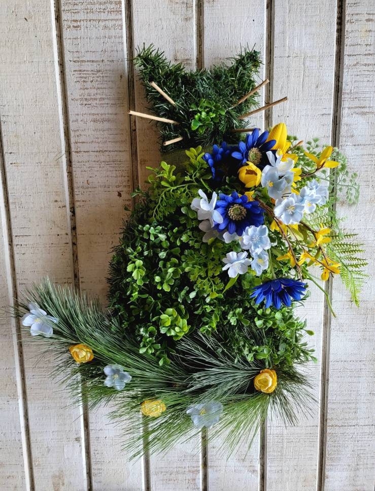 Yellow & Blue Flowers Spring Boxwood Cat Wreath