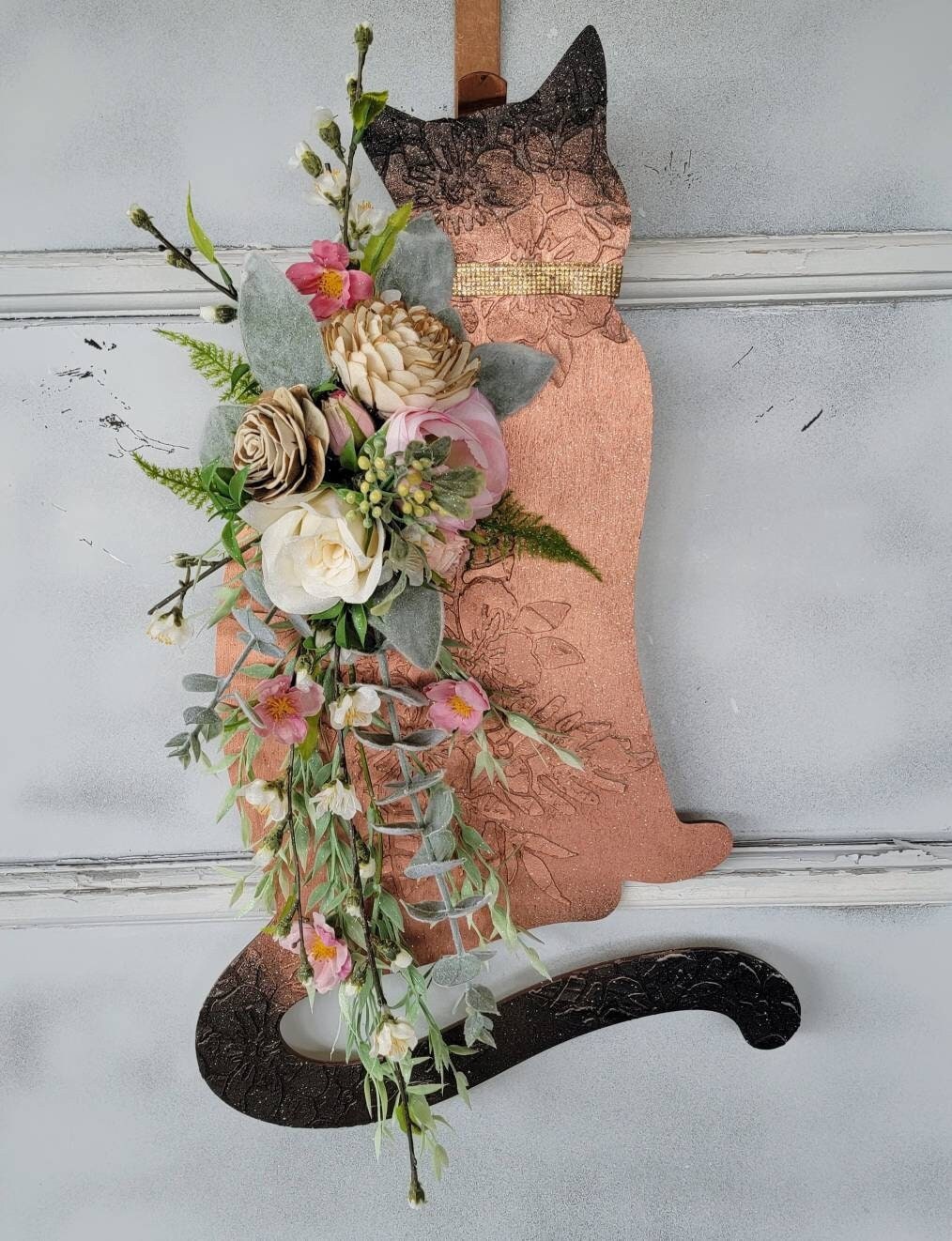 Large Wooden Pink Flowers Cat Wreath