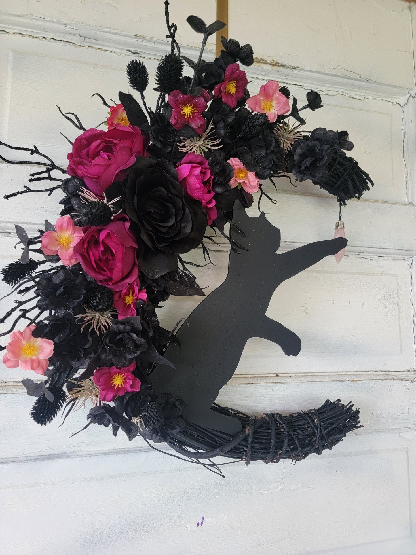 Magenta, Black & Pink Crescent Moon Cat Wreath