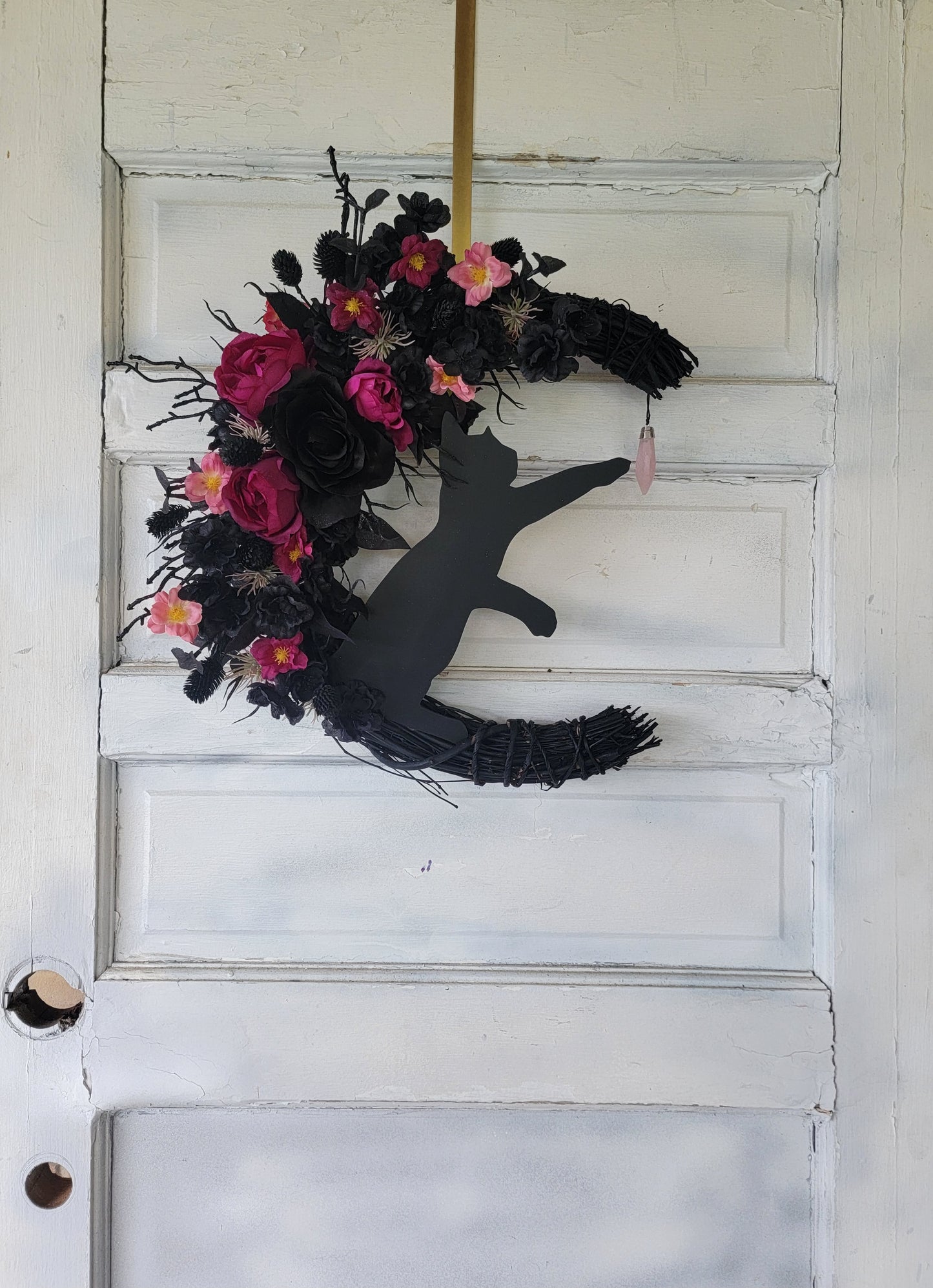 Magenta, Black & Pink Crescent Moon Cat Wreath