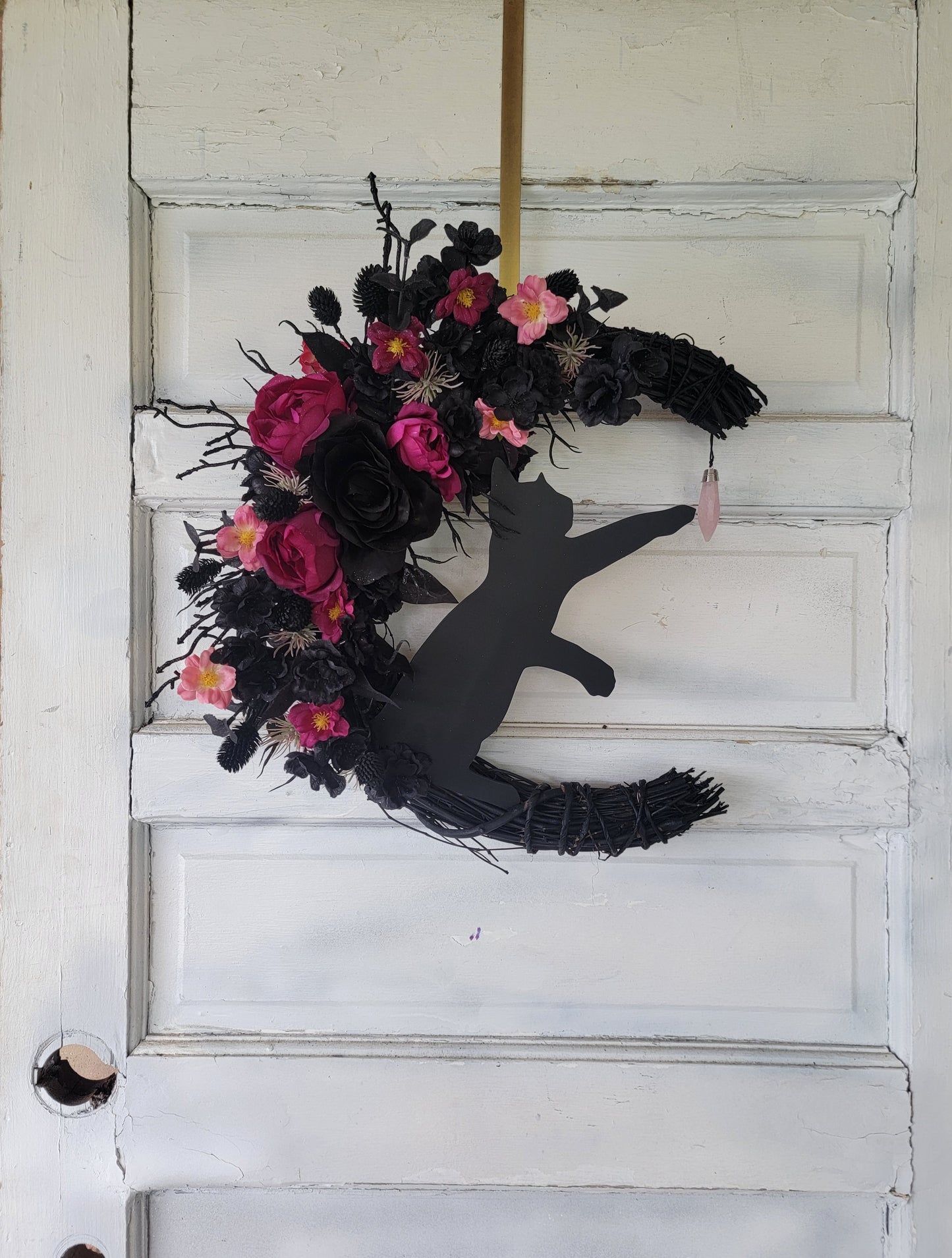 Magenta, Black & Pink Crescent Moon Cat Wreath