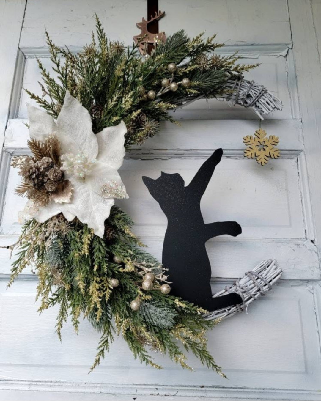 Gold Crescent Moon Black Cat Wreath