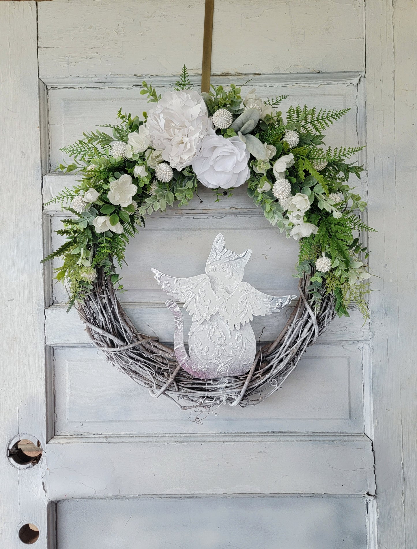 Loss of Pet White Flowers Memorial Cat Wreath