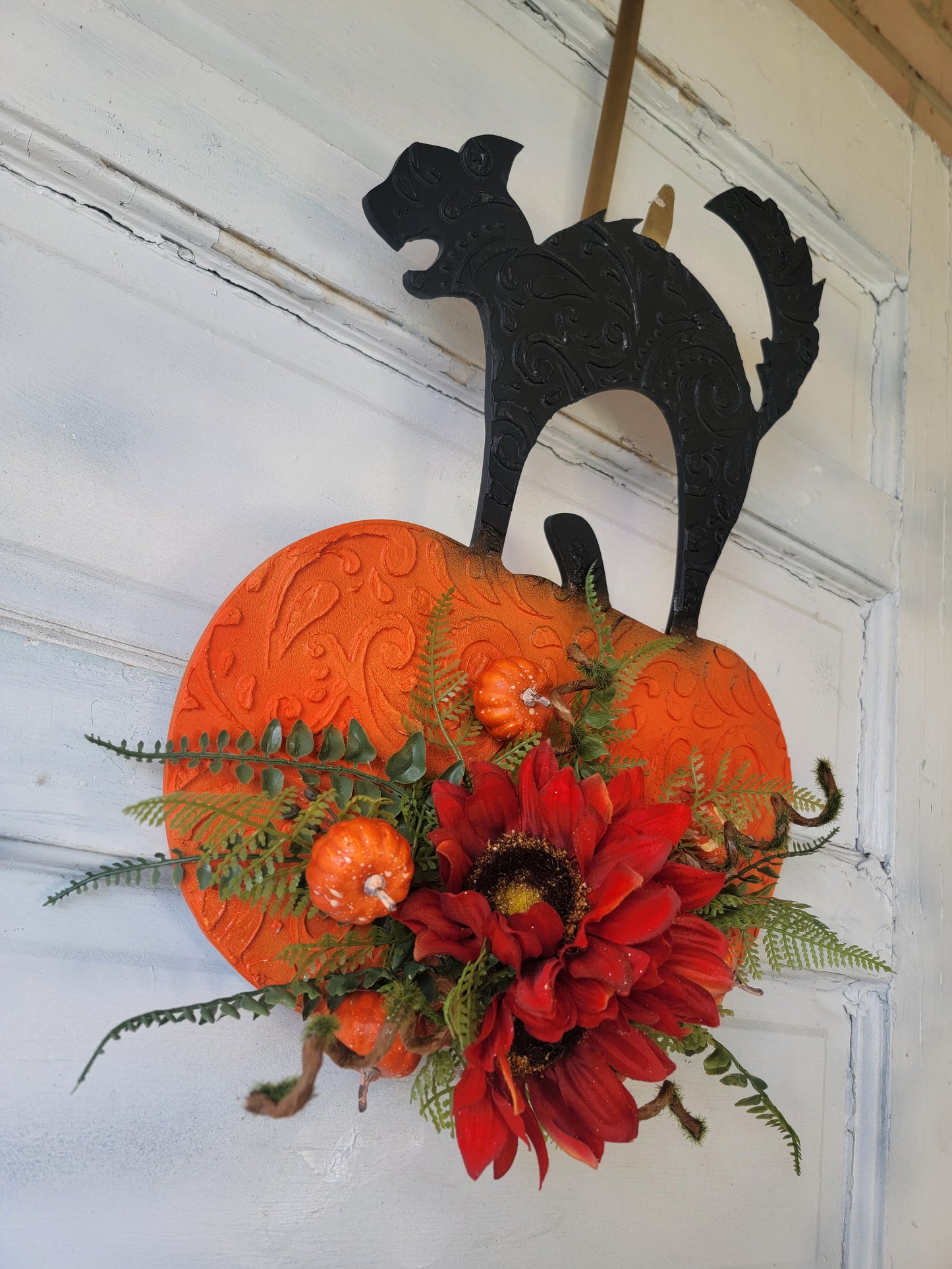 Pumpkin Patch Halloween Cat Wreath