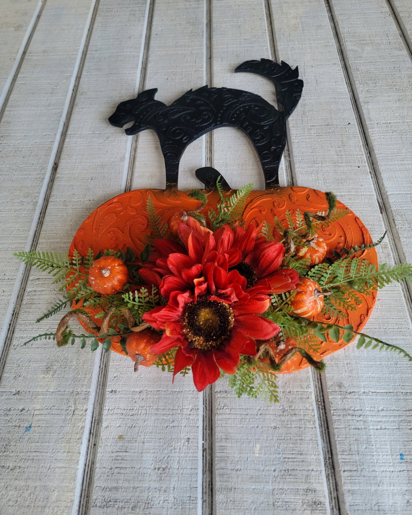 Pumpkin Patch Halloween Cat Wreath