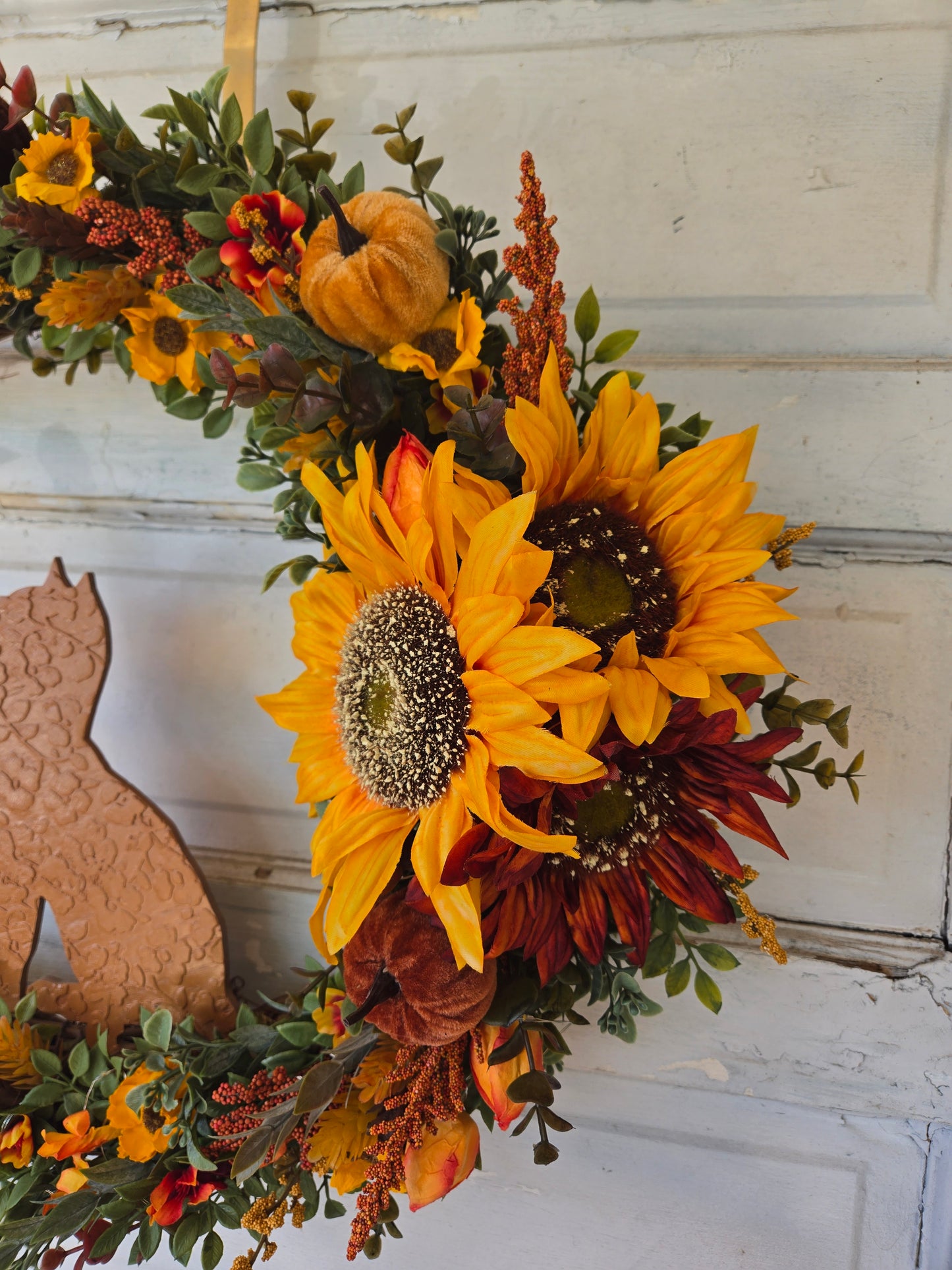 Lighted Autumn Cat Moon Wreath