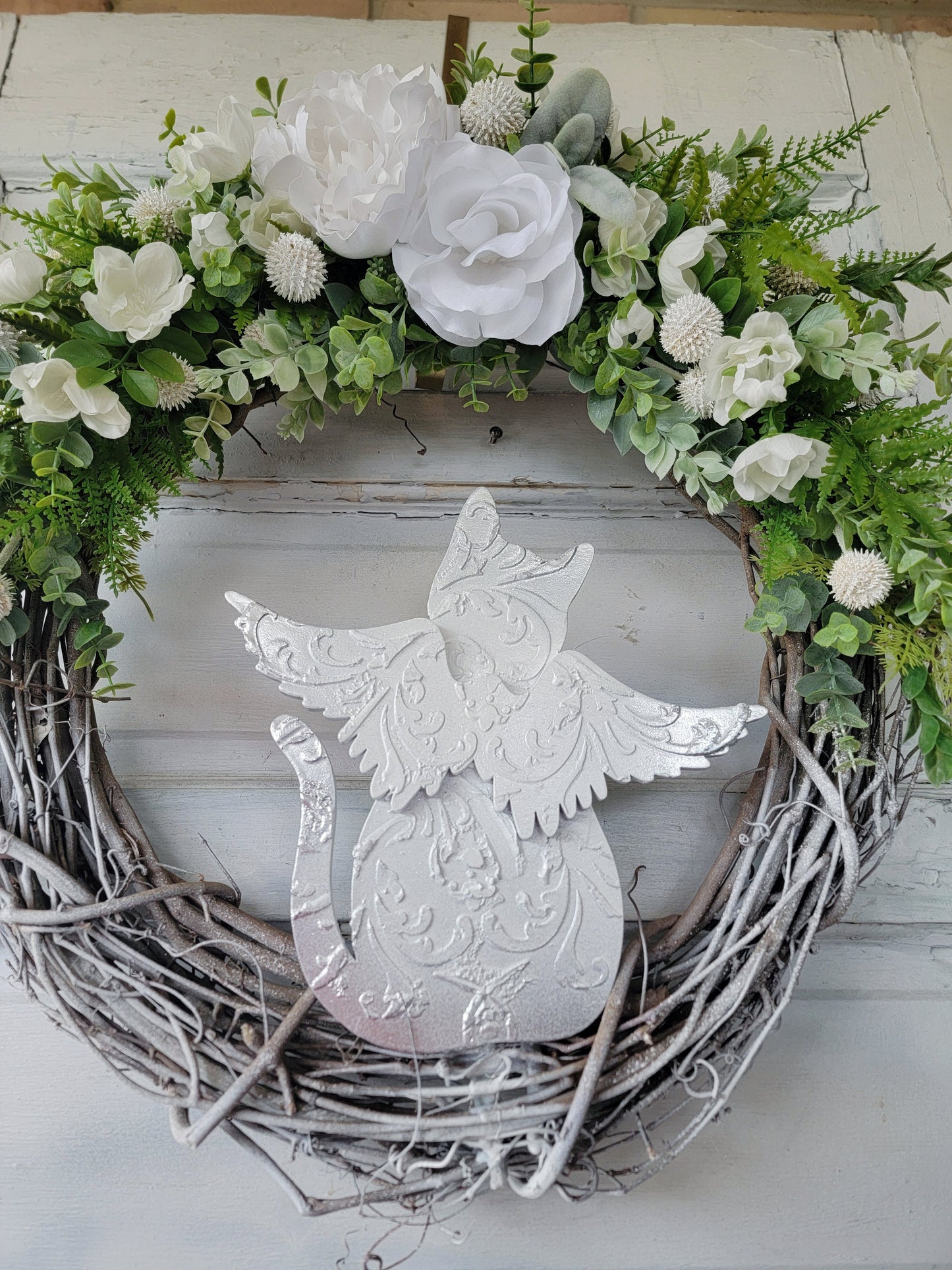 Loss of Pet White Flowers Memorial Cat Wreath