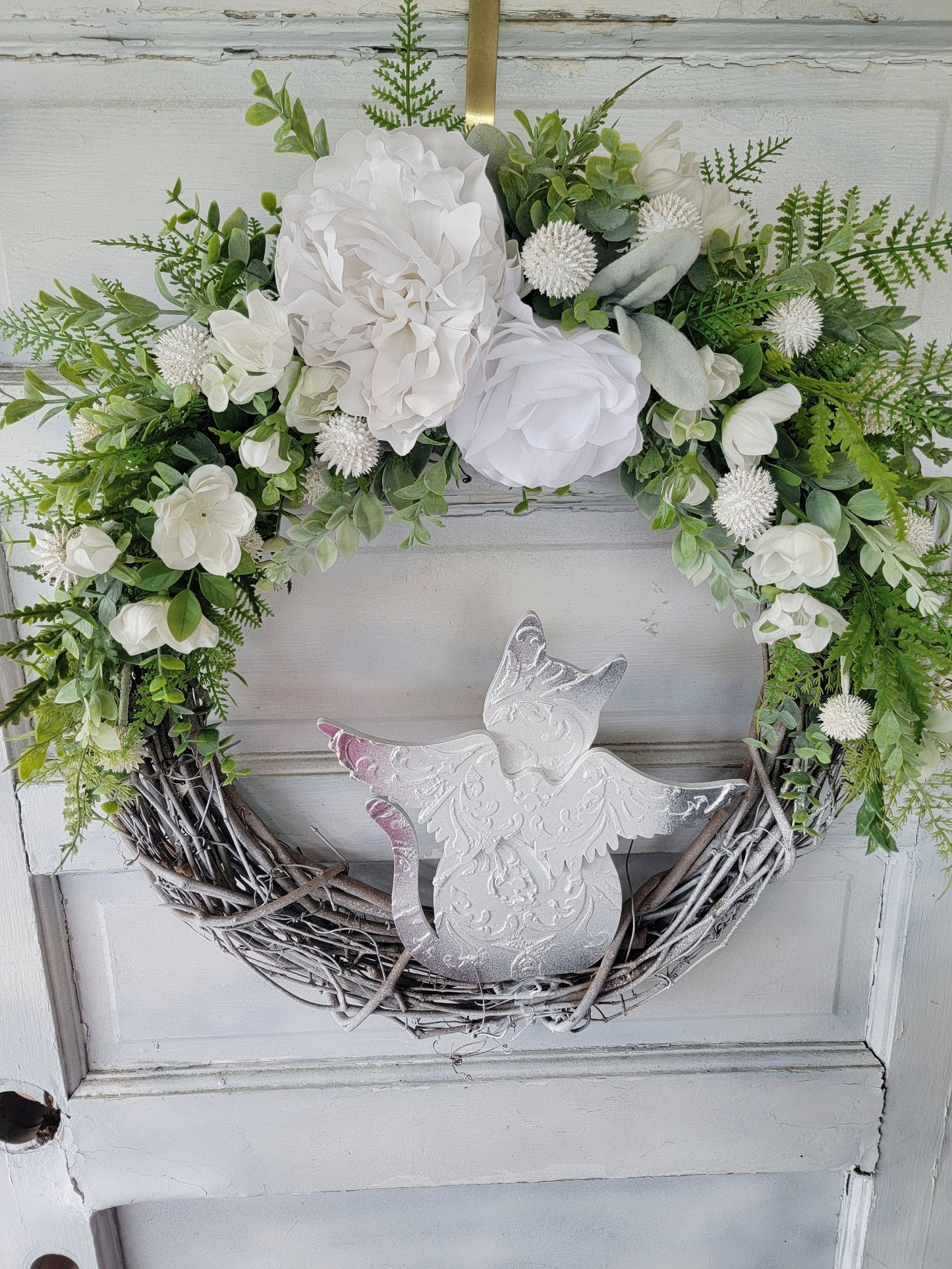 Loss of Pet White Flowers Memorial Cat Wreath