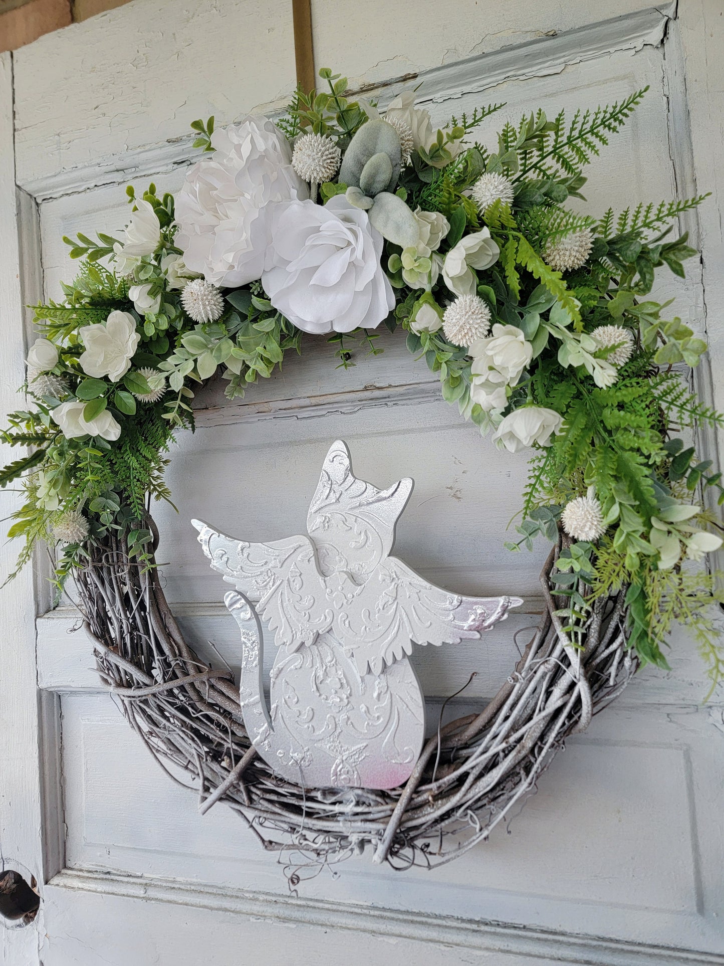 Loss of Pet White Flowers Memorial Cat Wreath