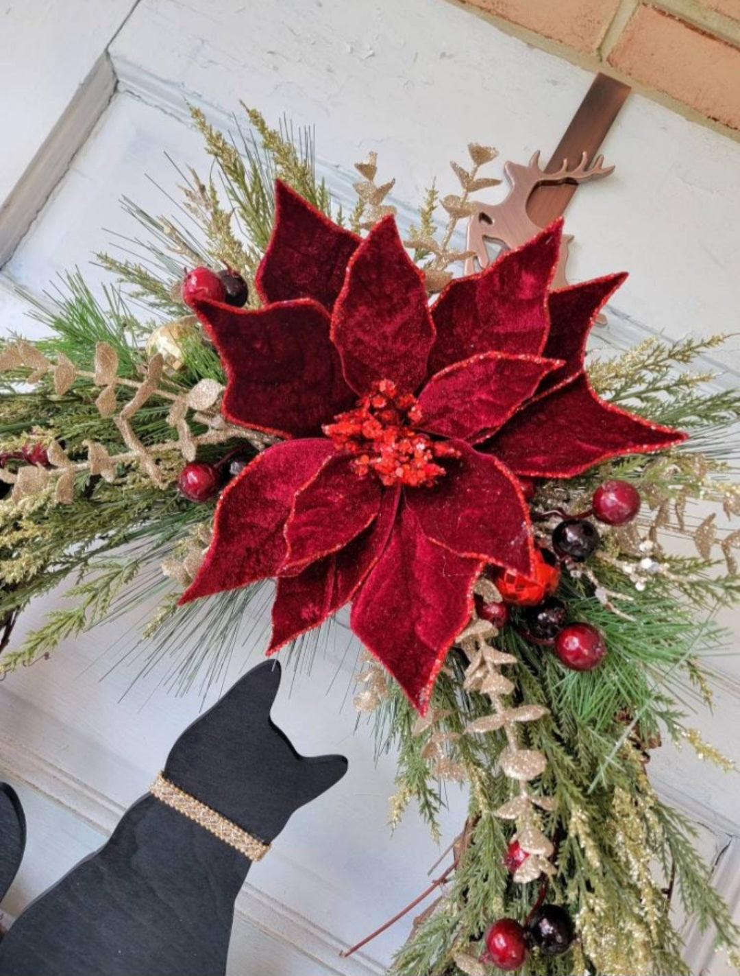 Poinsettia Black Cat Christmas Wreath