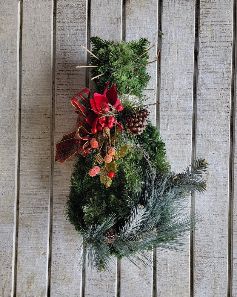 Christmas Holiday Pine Cat Wreath