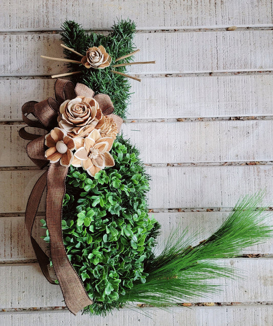 Beige Year Round Sola Wood Flowers Boxwood Cat Wreath