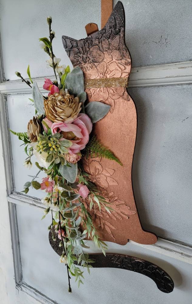 Large Wooden Pink Flowers Cat Wreath