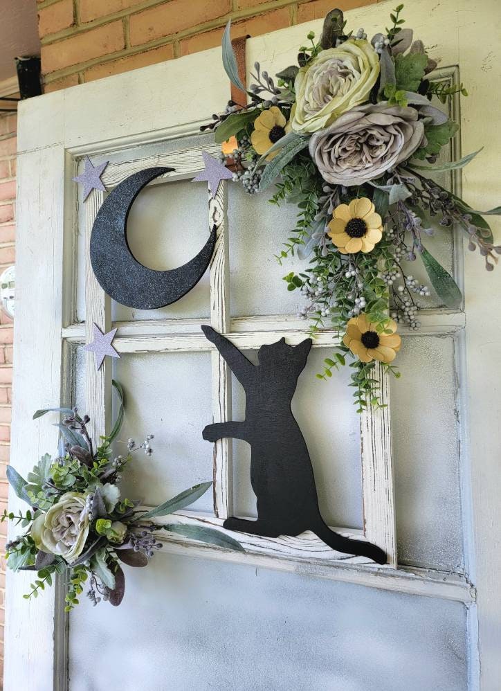 Cat Moon Window Pane Wall Art • Witchy Front Door Hanger • Rustic Farmhouse Home Decor • Kitty Lovers Gift • Cottagecore Frame Artwork