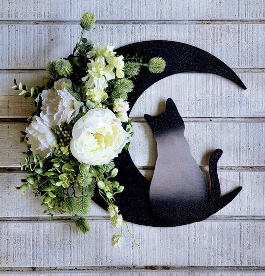 Light Green Sitting Cat Crescent Moon Wreath