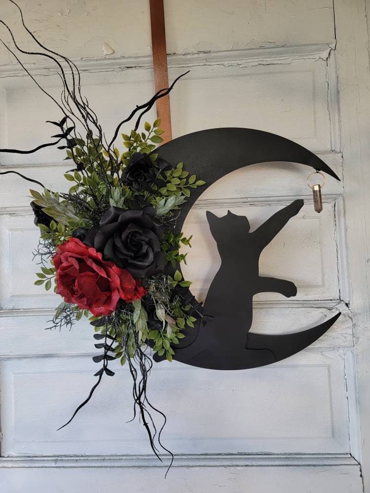 Maroon & Black Flowers Victorian Crescent Moon Cat Wreath