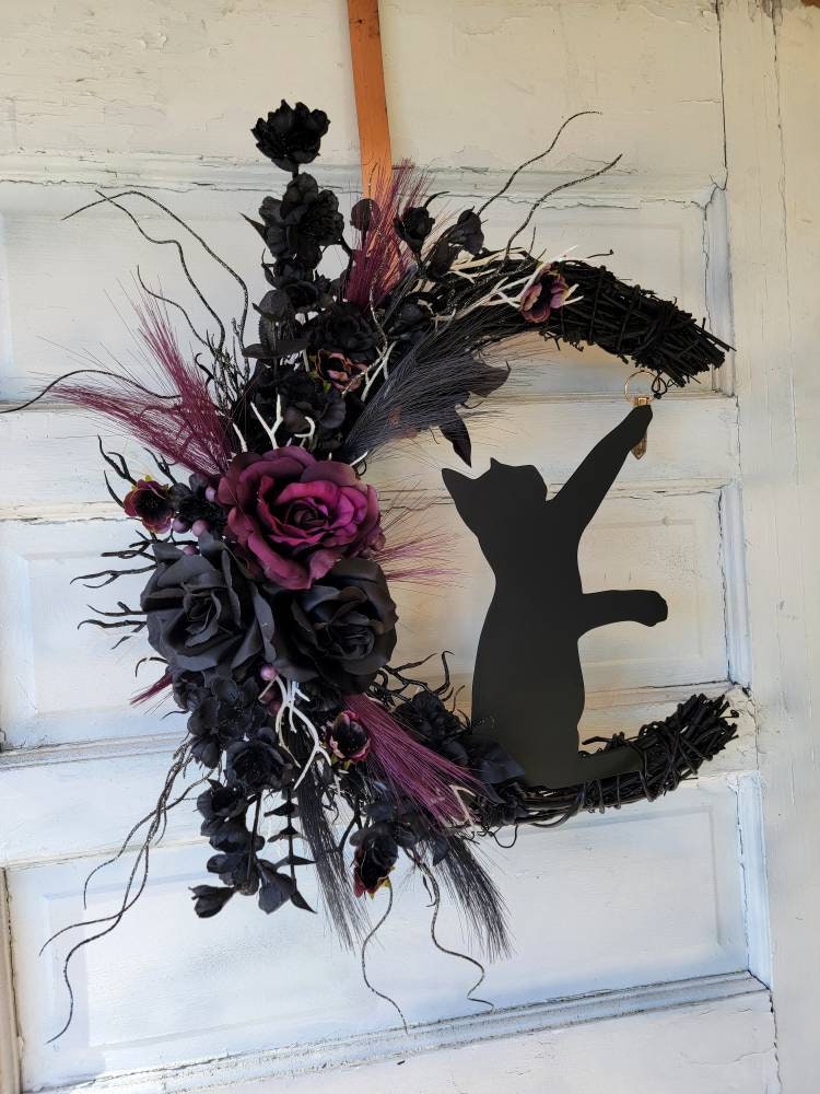 Cat Moon Wreath Witchy Halloween Crescent w/ Crystal 18'' Grapevine • Gothic Celestial Door Hanger • Spooky Lunar Decor • Kitty Lovers Gift