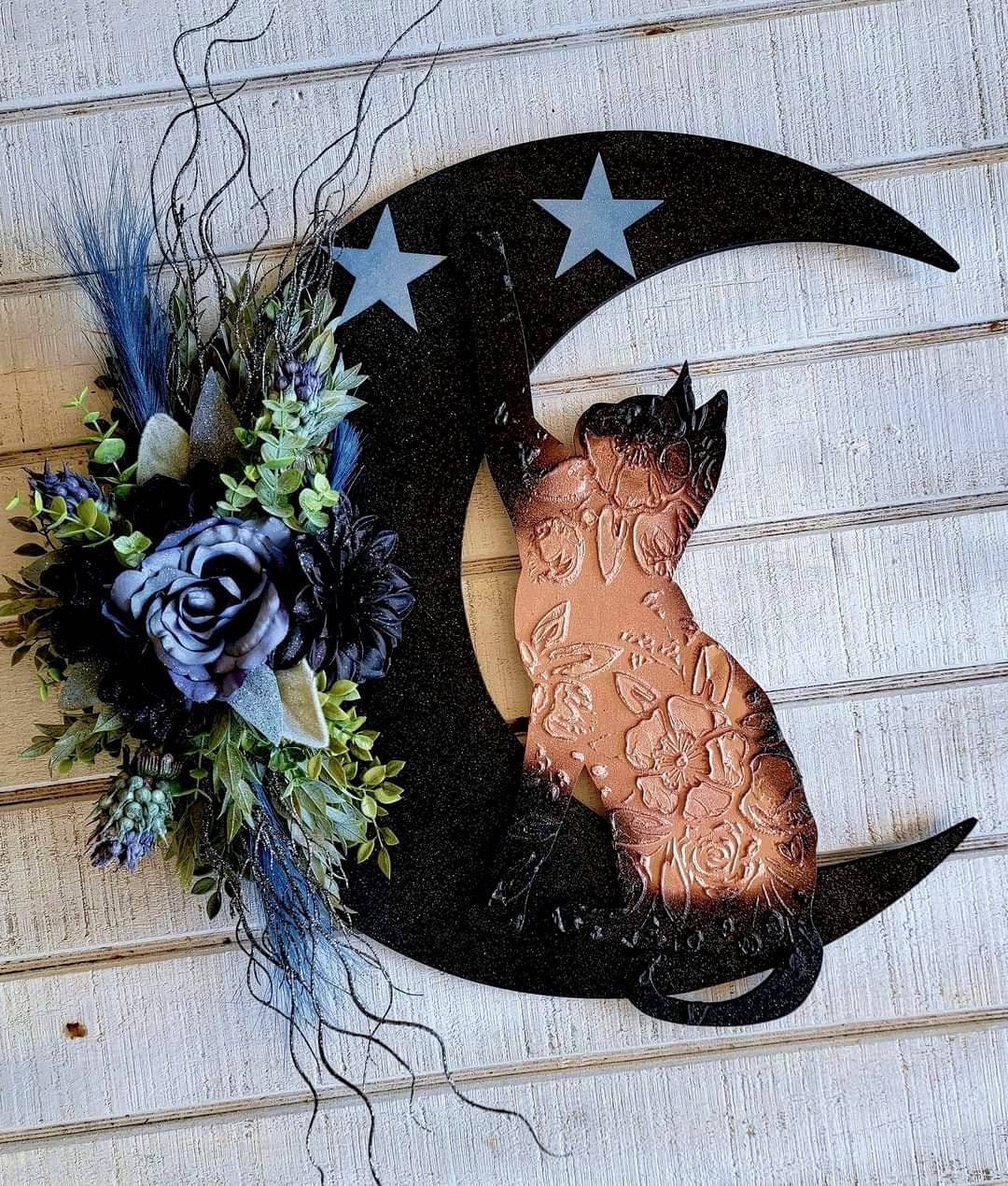 Extra Large Smokey Blue Crescent Moon Cat Wreath