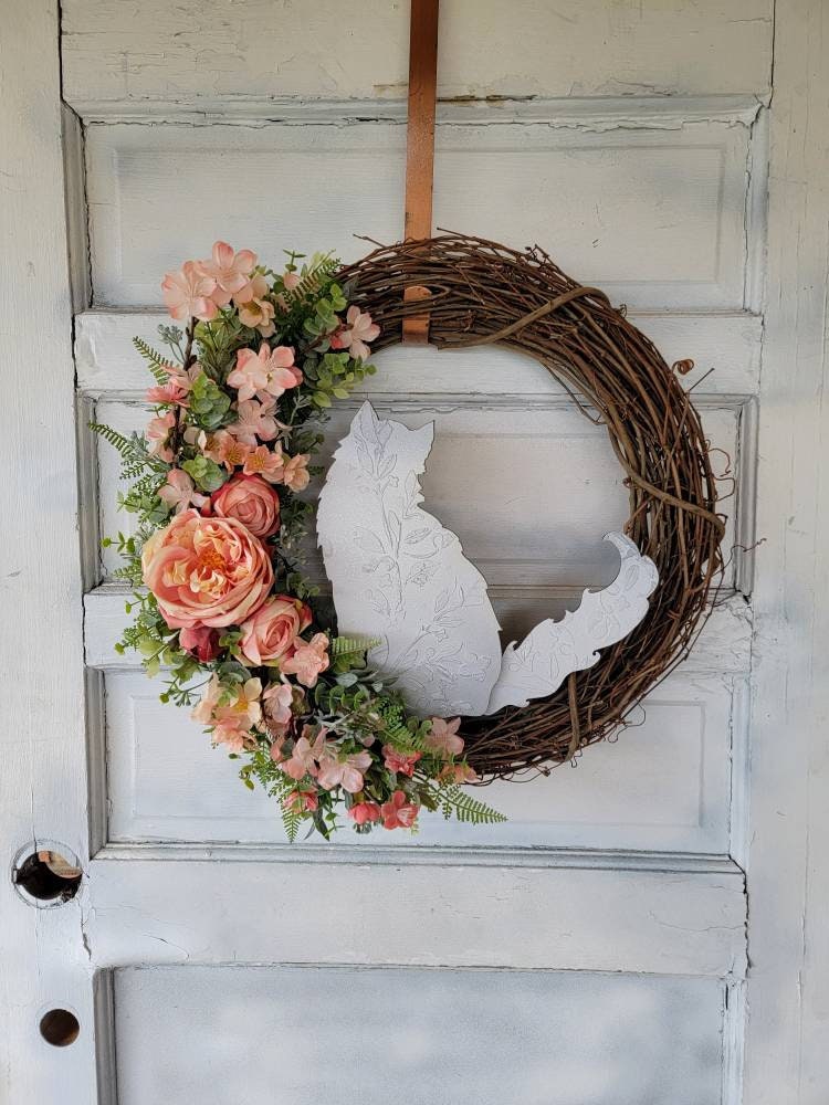 Pink & Creamsicle Long Haired Cat Spring Grapevine Wreath