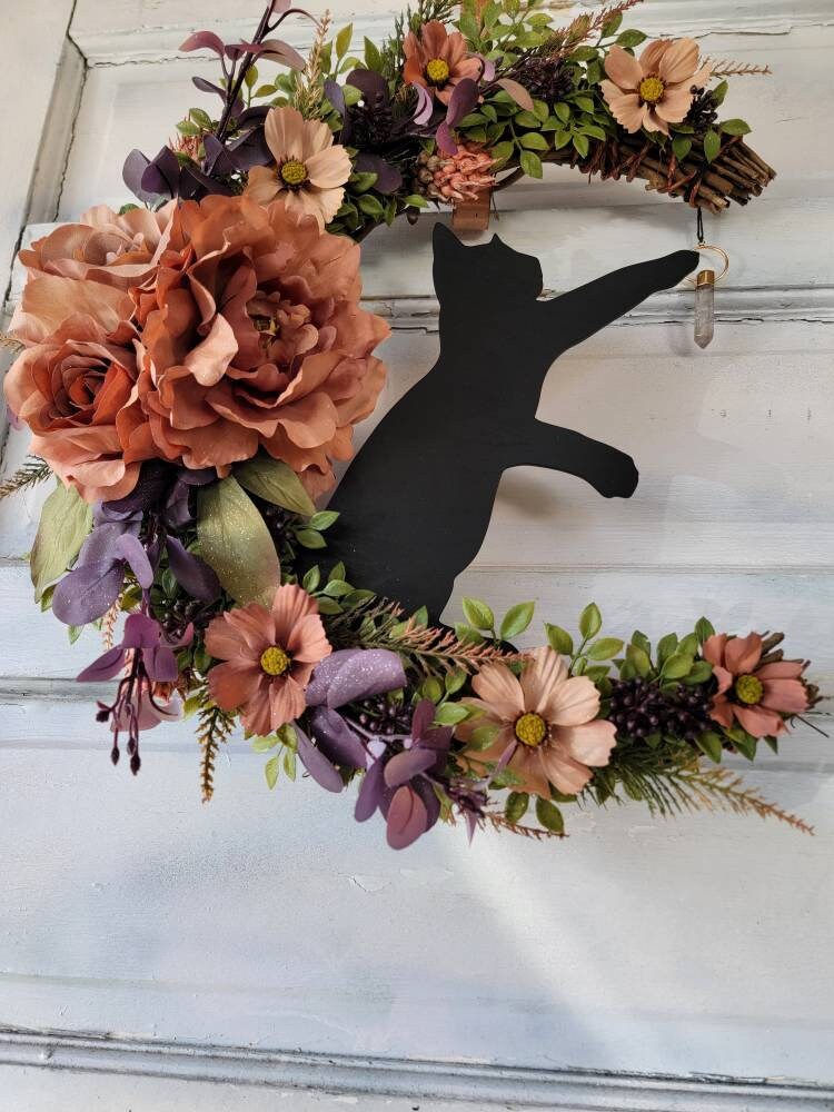 Witchy Crystal Wildflower Cat Crescent Moon Front Door Wreath • Bohemian Botanical Celestial Hanger • Cottagecore Decor • Cat Lovers Gift