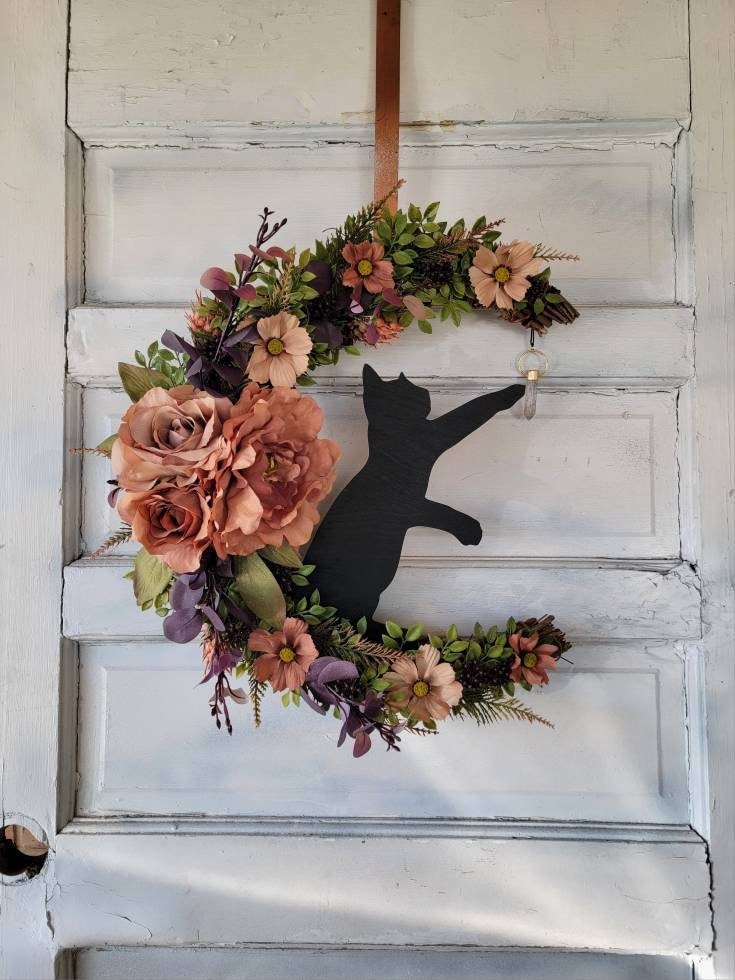 Witchy Crystal Wildflower Cat Crescent Moon Front Door Wreath • Bohemian Botanical Celestial Hanger • Cottagecore Decor • Cat Lovers Gift